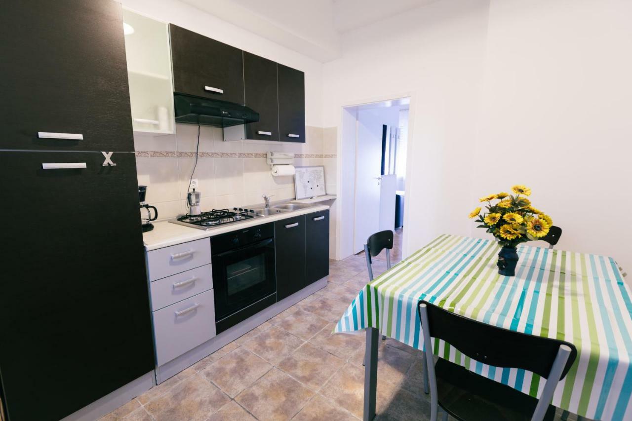 Street View Apartments Сибиу Екстериор снимка